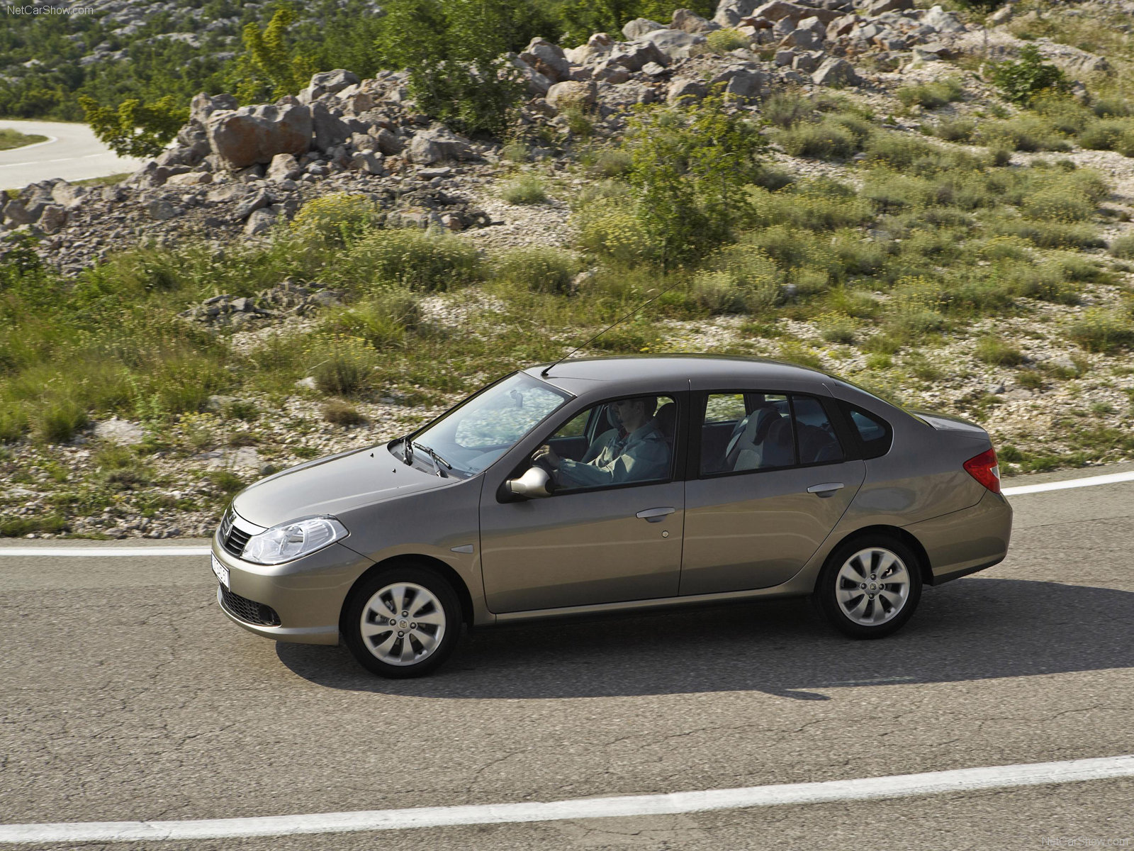 Renault symbol салон 2011. Renault symbol 2. Рено симбол 2006. Рено символ 2. Рено симбол 2009.