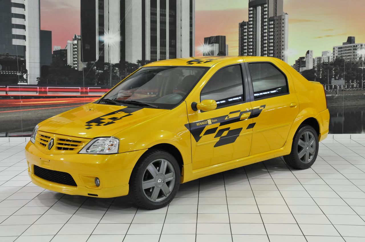 тюнингованная рено логан. гоночный рено логан. спортивный логан 1. спортивный логан 1. логан 1 рс.